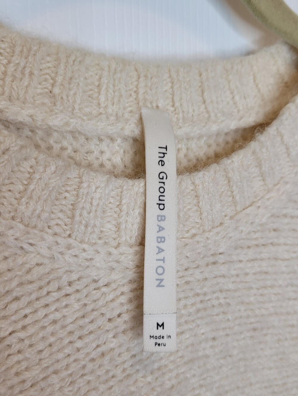 Aritzia Babaton 100% Alpaca Day Off Sweater M Cream Oversized - Picture 5 of 6